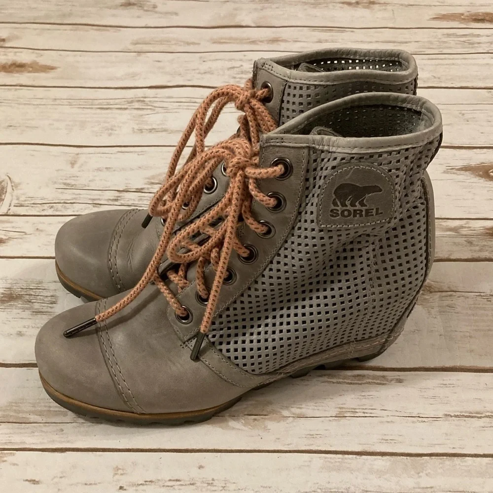 SOREL 1964 PREMIUM WEDGE BOOTIES - WOMEN'S SIZE 10